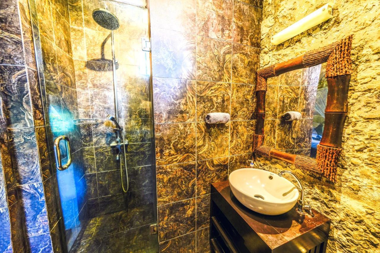 De Cinta Villa - Kuta - 5 Bedrooms - Heart Of Kuta Екстер'єр фото